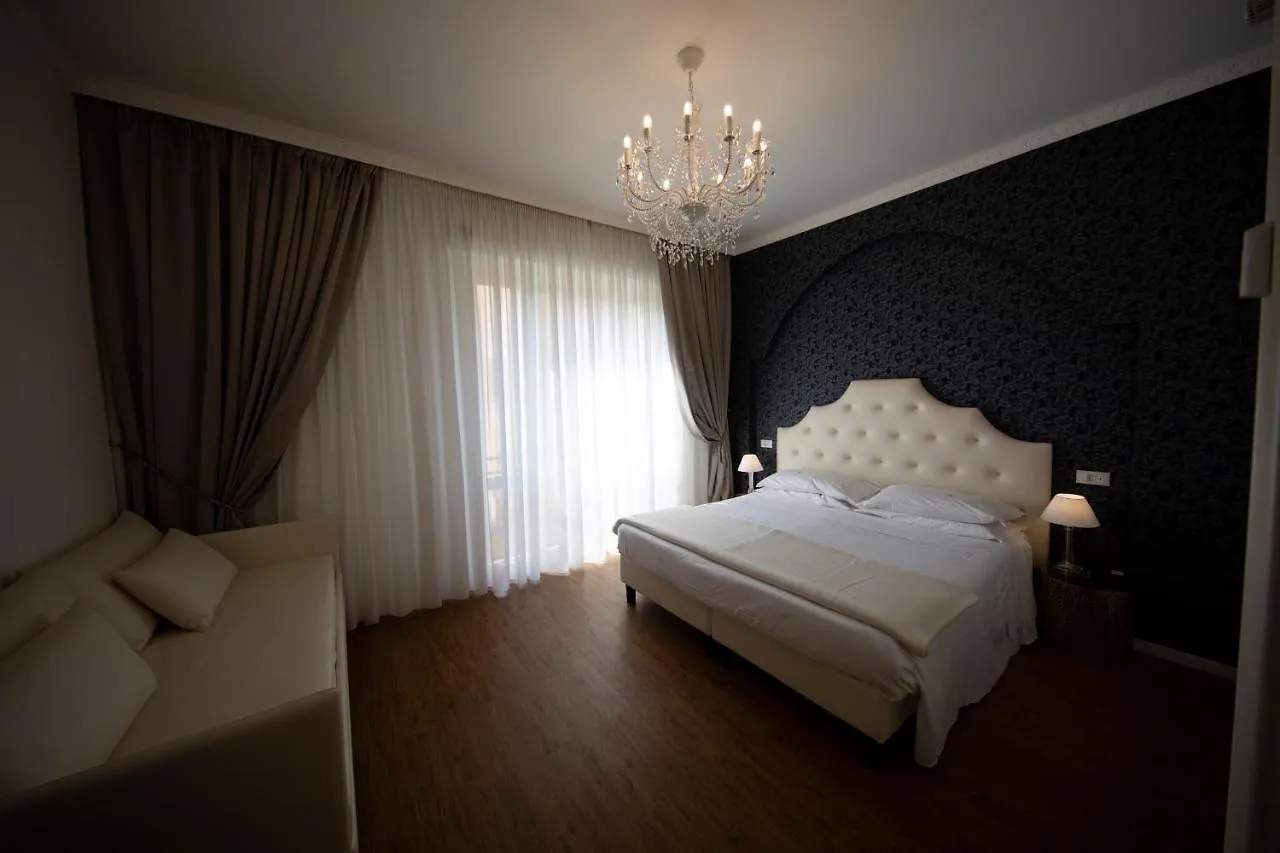 Re Enzo Hotel Bologna 4*,  Italy